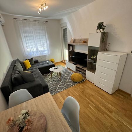 Апартаменти Novi Sad Apartman Екстер'єр фото